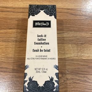 Kat Von D - lock it tattoo foundation - shade medium 56